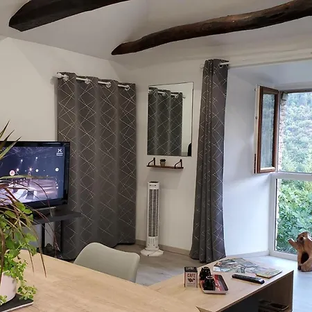 De Combelebouze En Cevennes - Cosy, Confort Et Climatise - 3 Etoiles